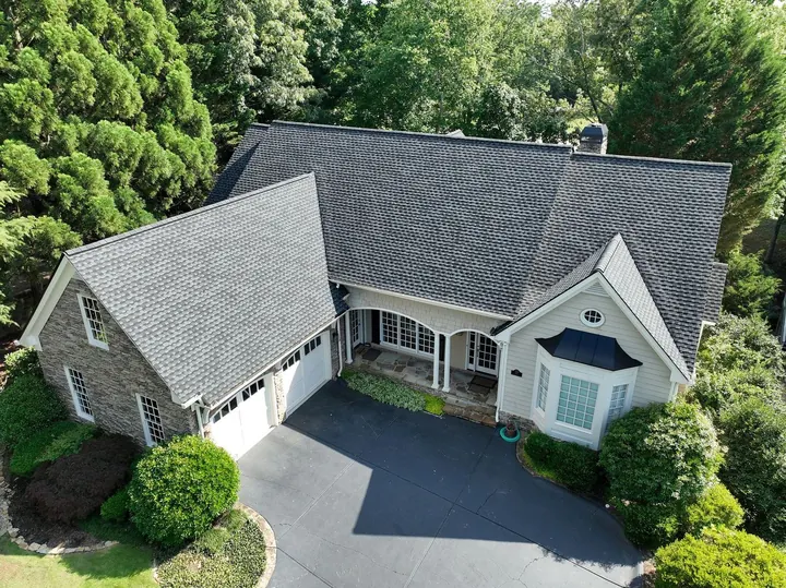 Timberline UHDZ roof on home with dormers