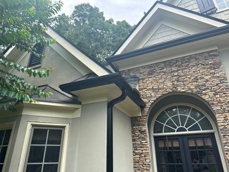 Close view of the GutterMate gutter protection system